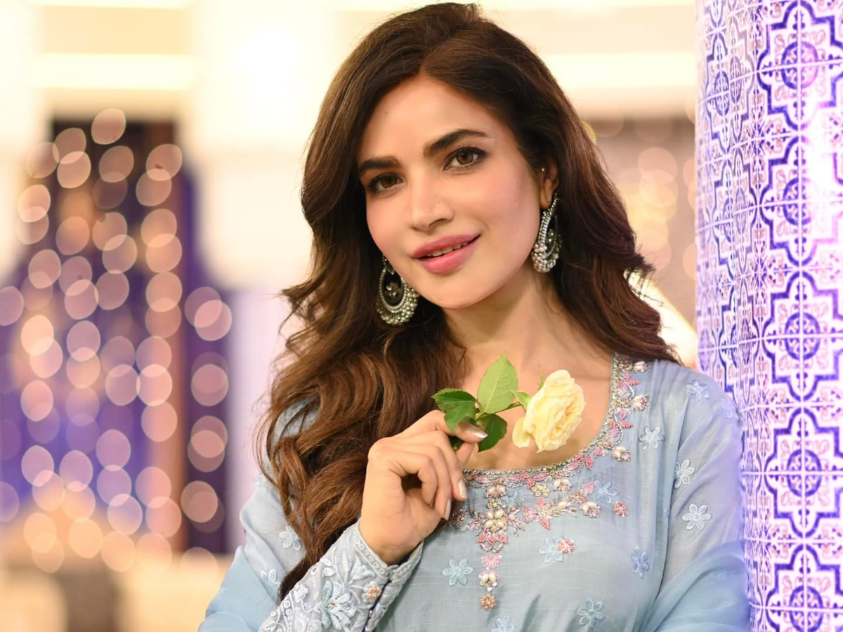 حمیرا اصغر کے والد نے کراچی آکر لاش وصول کرنے سے انکار کردیا ...